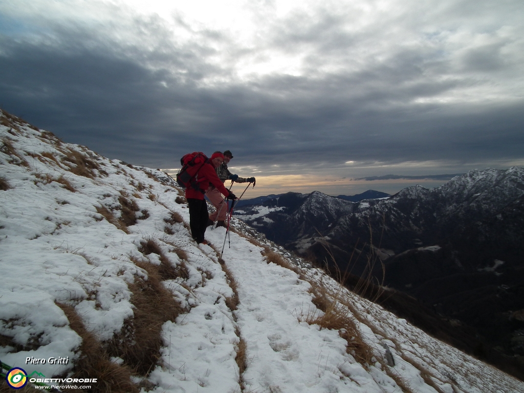 13 Vista verso la Val Seriana.JPG